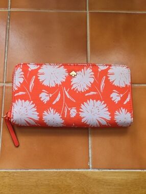 KATE SPADE NEW YORK JAE WILD BLOSSOM LARGE CONTINENTAL WALLET NWOT